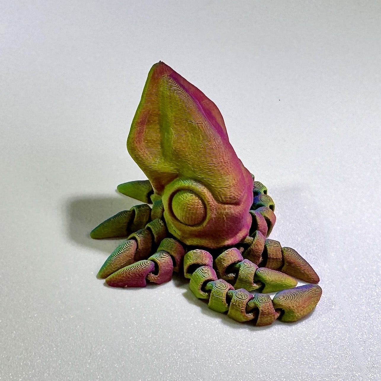 Tiny Articulated Squid Figure (customizable multicolor)