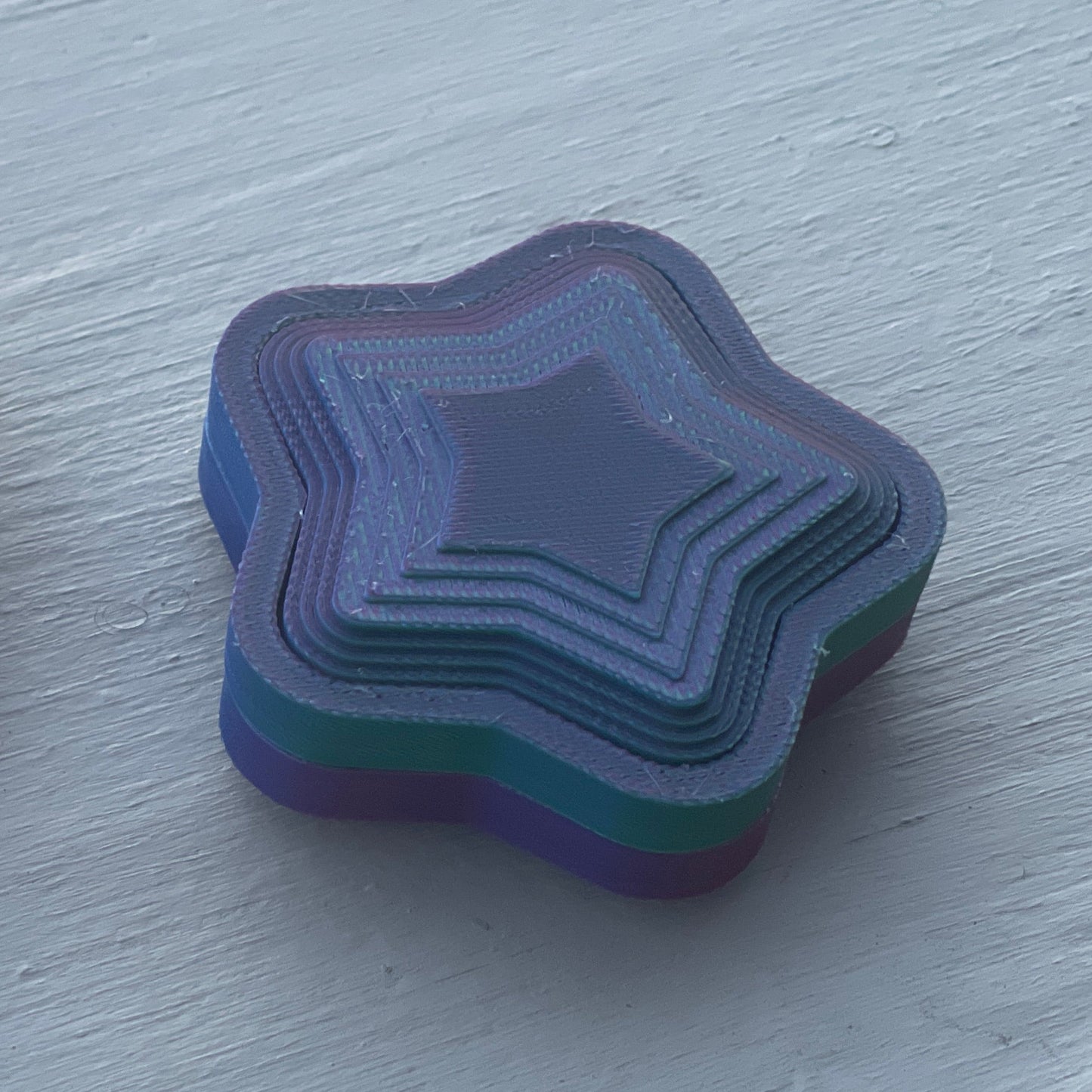 Cascading Star Magnetic Fidget Slider printed in Red/Green/Blue (Shift)