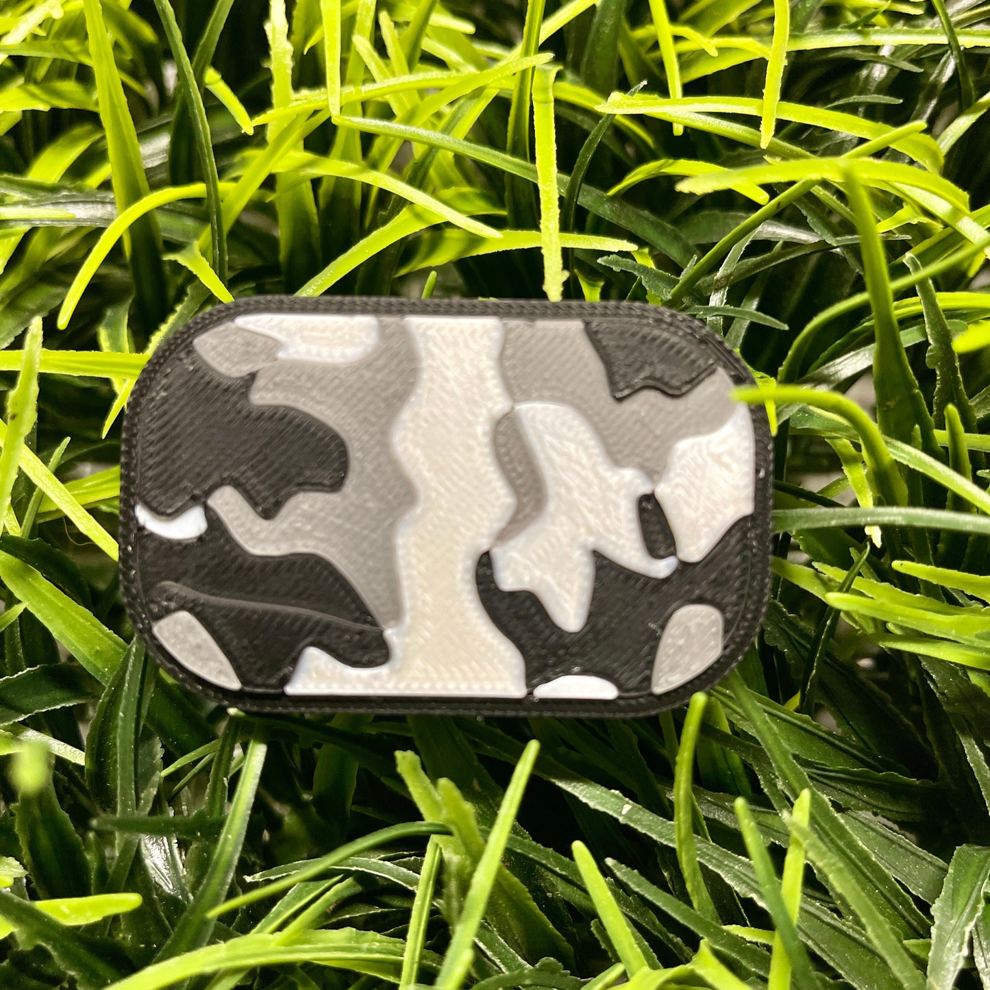 Magnetic Fidget Slider with the Black/Gray/White Camo texture